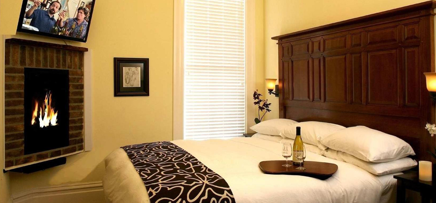 RELAX AND ENJOY OUR BOUTIQUE NAPA HOTEL ROOMS